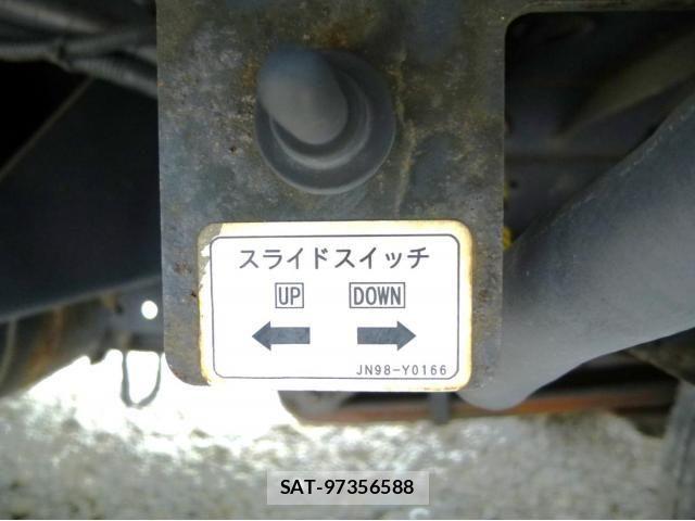 Isuzu ELF TRUCK 2019-02 7058389-24