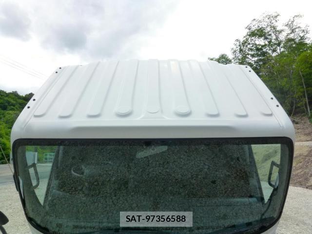 Isuzu ELF TRUCK 2019-02 7058389-6