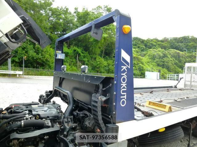 Isuzu ELF TRUCK 2019-02 7058389-7