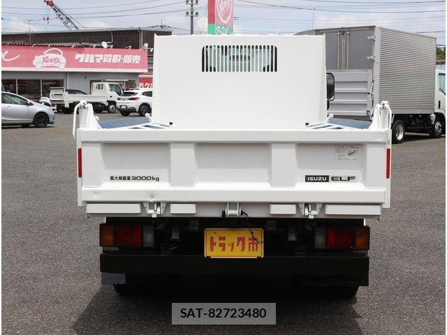 Isuzu ELF TRUCK 2018-02 7058390-6