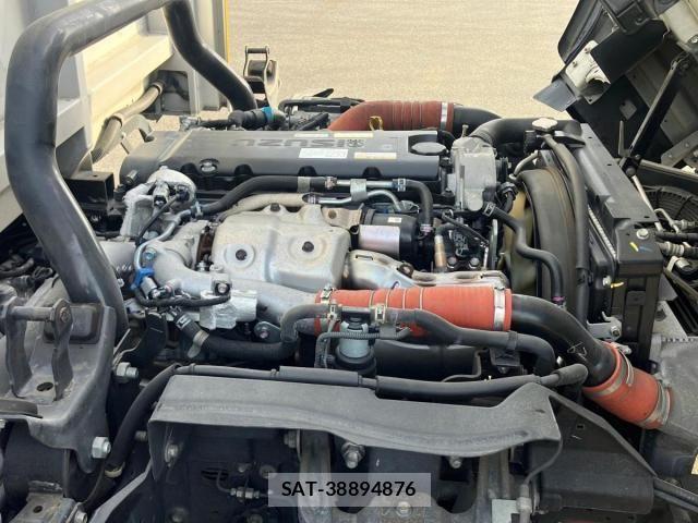 Isuzu ELF TRUCK 2019-11 7058388-16