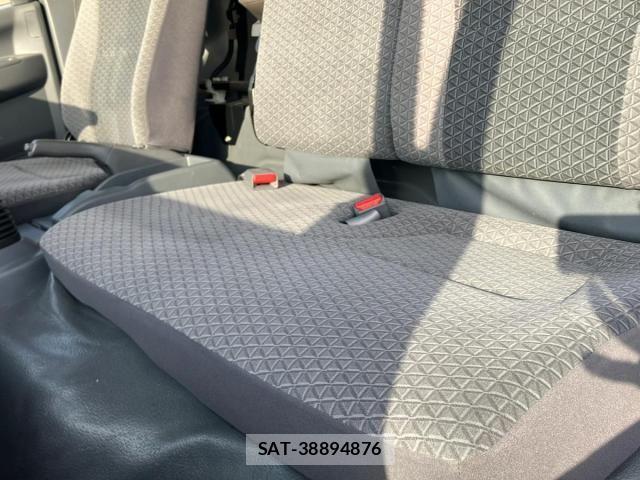 Isuzu ELF TRUCK 2019-11 7058388-18