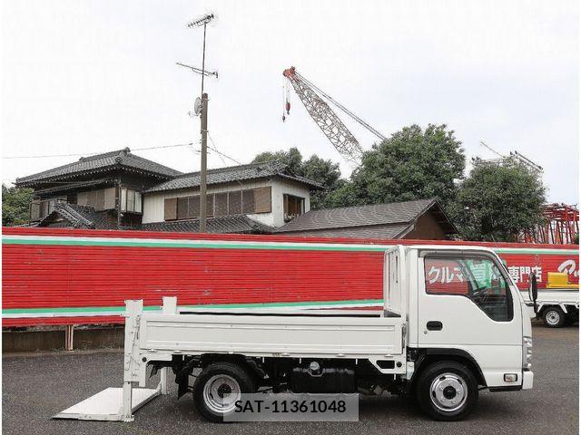 Isuzu ELF TRUCK 2019-03 7058391-11