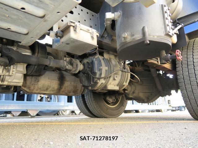 Isuzu ELF TRUCK 2020-04 7058387-19