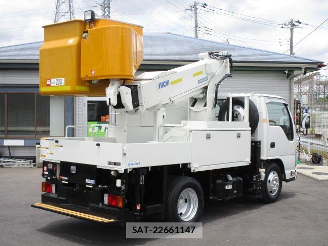 Isuzu ELF TRUCK 2017-09 7217979-3