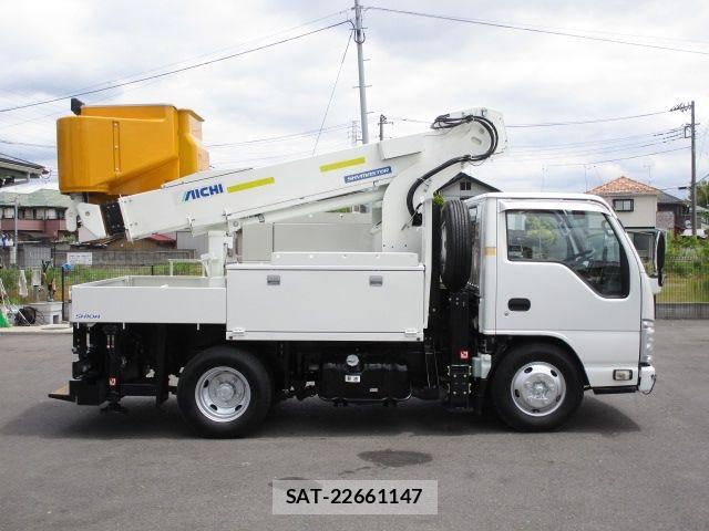 Isuzu ELF TRUCK 2017-09 7217979-4