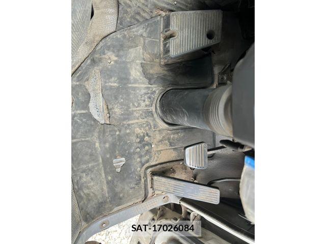 Isuzu ELF TRUCK 2004-01 7217950-12