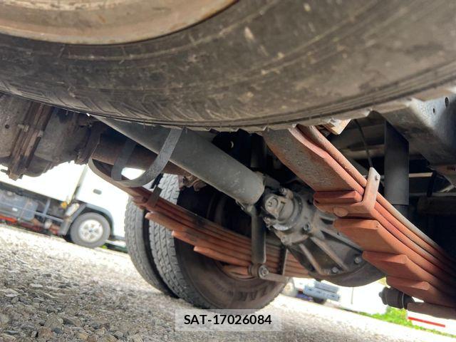Isuzu ELF TRUCK 2004-01 7217950-6