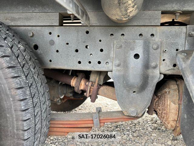 Isuzu ELF TRUCK 2004-01 7217950-8