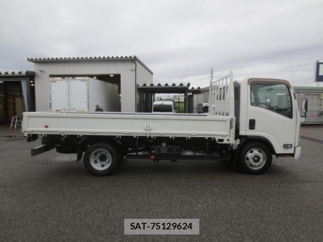 Isuzu ELF TRUCK 2018-05 7217994-7
