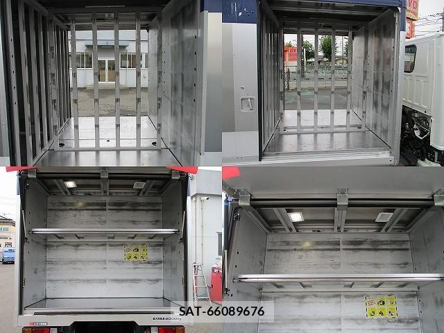 Isuzu ELF TRUCK 2018-02 7217989-5