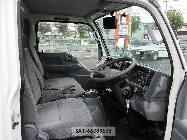 Isuzu ELF TRUCK 2018-02 7217989-6