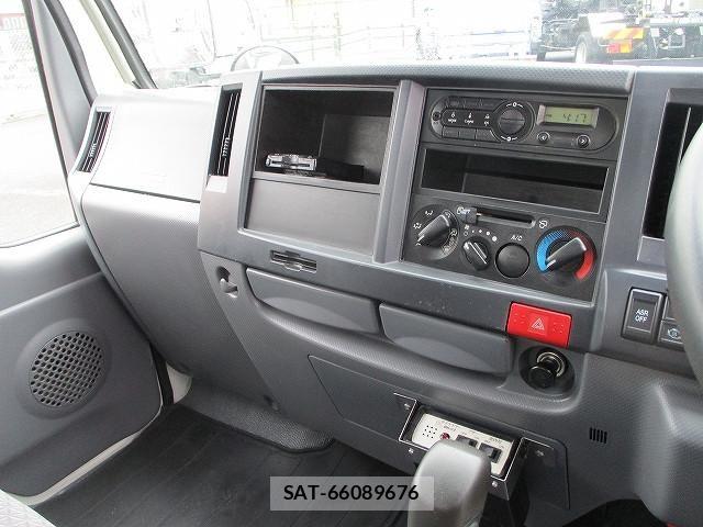 Isuzu ELF TRUCK 2018-02 7217989-8