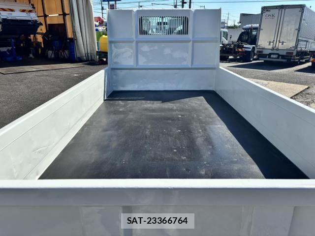 Isuzu ELF TRUCK 2015-01 7217966-9
