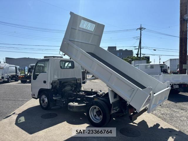 Isuzu ELF TRUCK 2015-01 7217966-11
