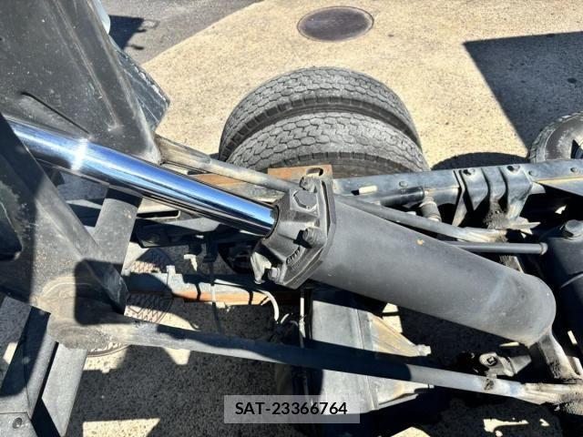 Isuzu ELF TRUCK 2015-01 7217966-23