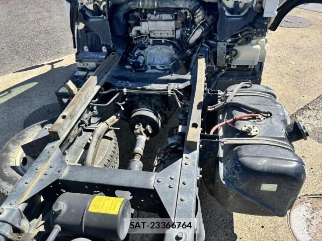 Isuzu ELF TRUCK 2015-01 7217966-24