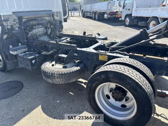 Isuzu ELF TRUCK 2015-01 7217966-29