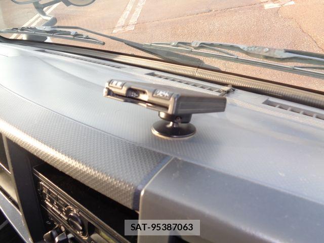 Isuzu ELF TRUCK 2018-02 7217987-16