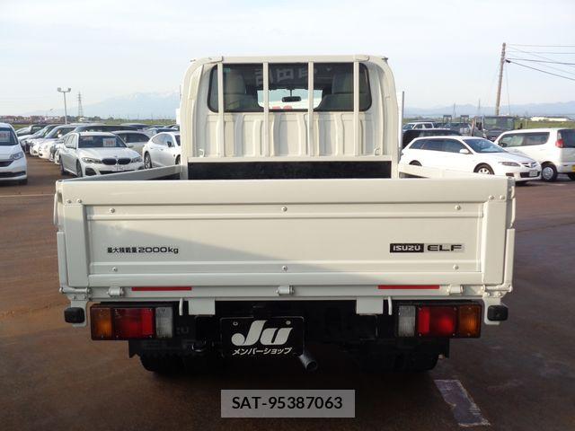 Isuzu ELF TRUCK 2018-02 7217987-6