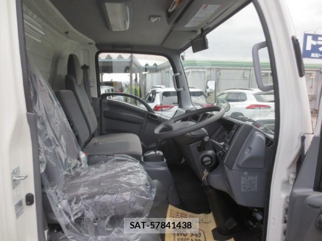 Isuzu ELF TRUCK 2019-03 7218021-12