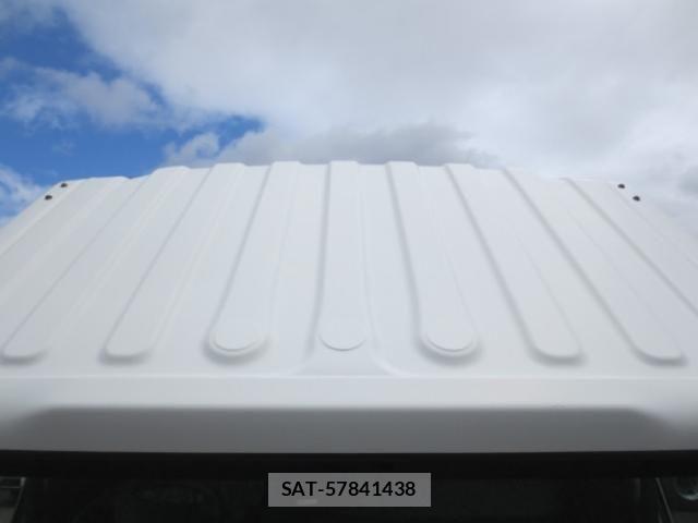 Isuzu ELF TRUCK 2019-03 7218021-15
