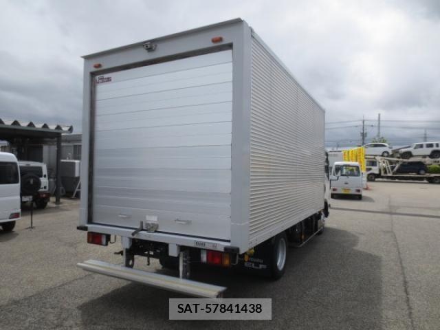 Isuzu ELF TRUCK 2019-03 7218021-3