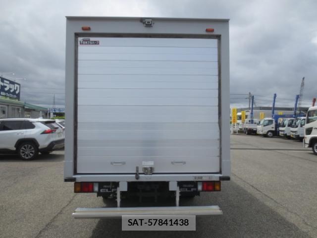 Isuzu ELF TRUCK 2019-03 7218021-6