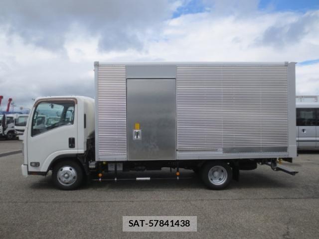 Isuzu ELF TRUCK 2019-03 7218021-8