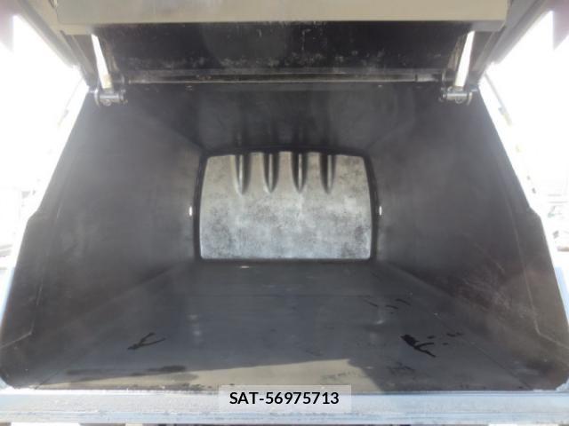 Isuzu ELF TRUCK 2020-05 7218038-9