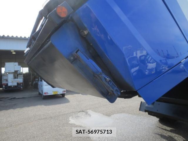 Isuzu ELF TRUCK 2020-05 7218038-13
