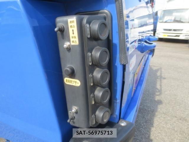 Isuzu ELF TRUCK 2020-05 7218038-15