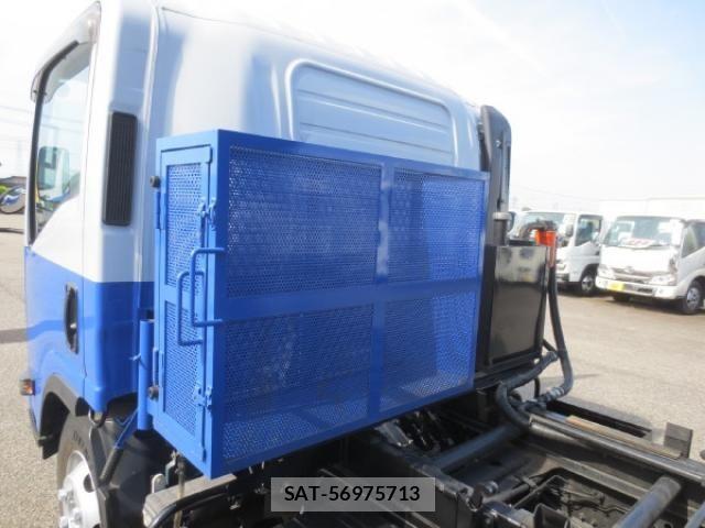 Isuzu ELF TRUCK 2020-05 7218038-26
