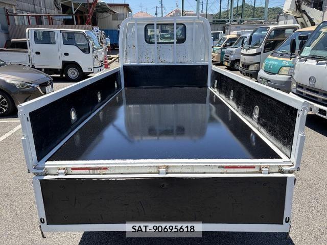 Isuzu ELF TRUCK 2019-08 7218029-5