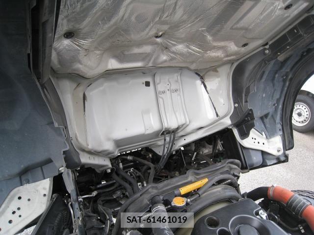 Isuzu ELF TRUCK 2014-01 7217958-24