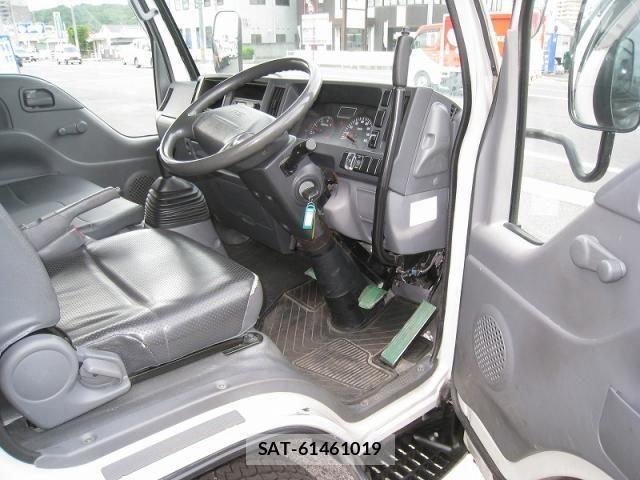 Isuzu ELF TRUCK 2014-01 7217958-6