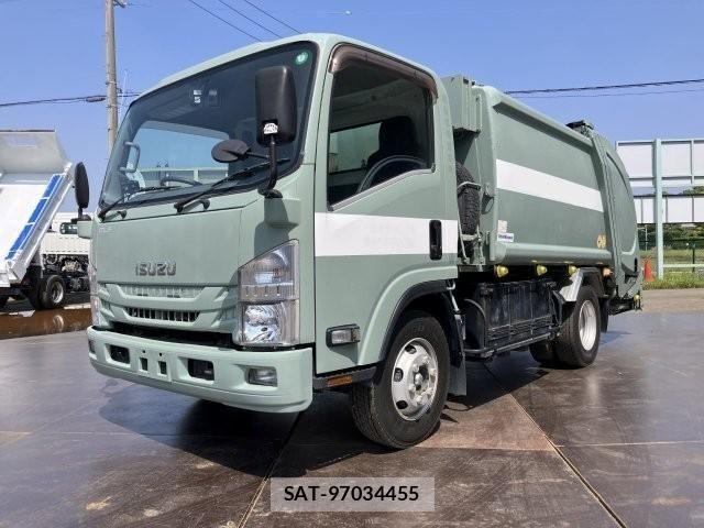 Isuzu ELF TRUCK 2017-10 7217981-0