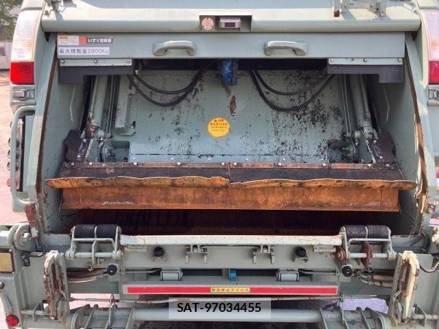 Isuzu ELF TRUCK 2017-10 7217981-10