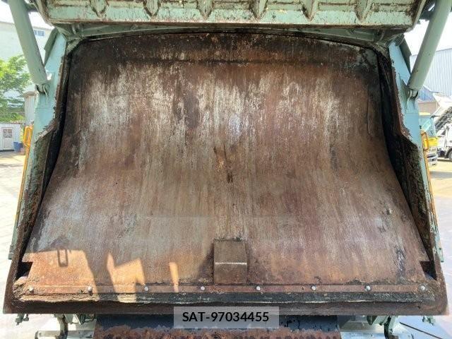 Isuzu ELF TRUCK 2017-10 7217981-12