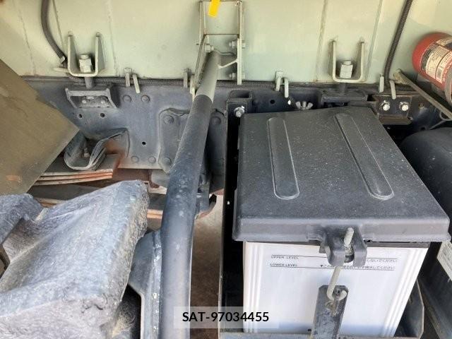 Isuzu ELF TRUCK 2017-10 7217981-21