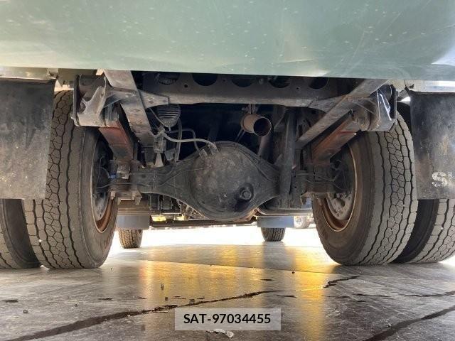 Isuzu ELF TRUCK 2017-10 7217981-24