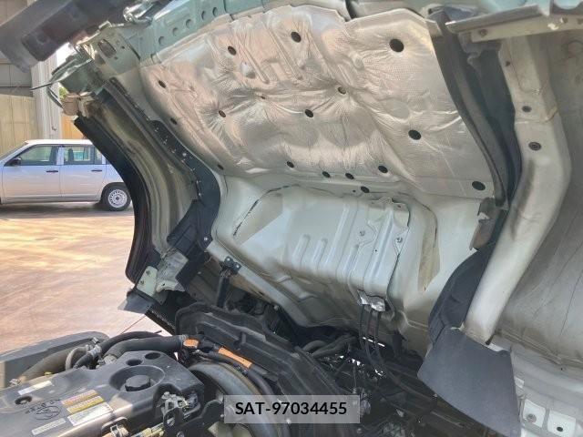 Isuzu ELF TRUCK 2017-10 7217981-28