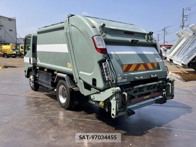 Isuzu ELF TRUCK 2017-10 7217981-2