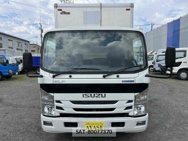 Isuzu ELF TRUCK 2018-02 7217988-1