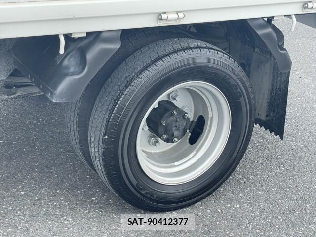 Isuzu ELF TRUCK 2021-03 7218037-11