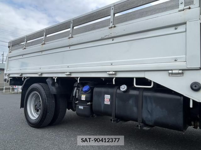 Isuzu ELF TRUCK 2021-03 7218037-15