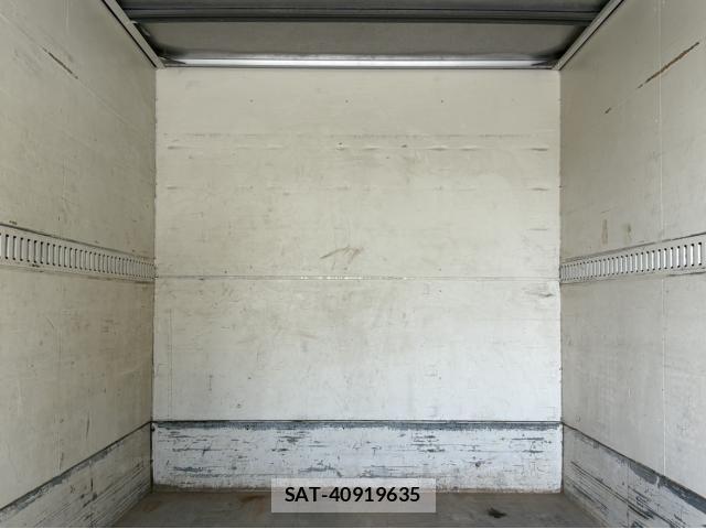 Isuzu ELF TRUCK 2012-05 7217954-10