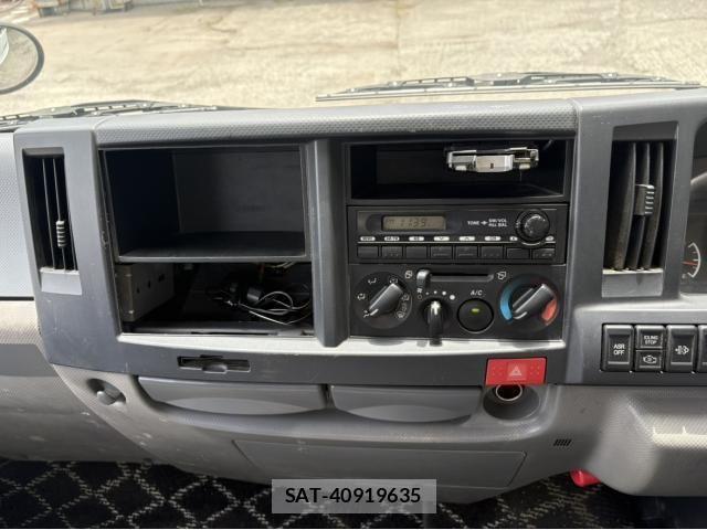 Isuzu ELF TRUCK 2012-05 7217954-25