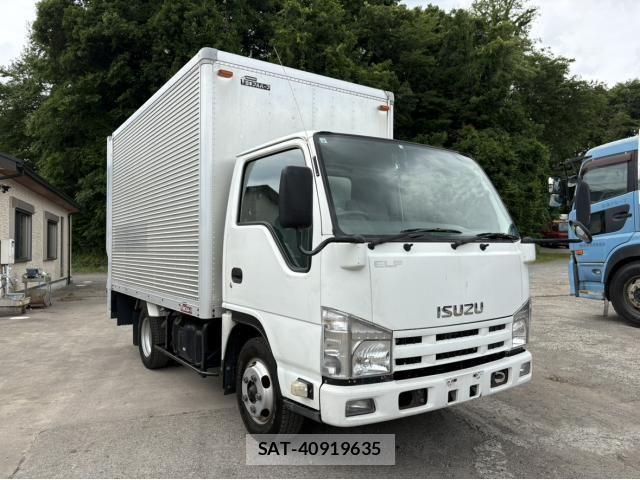 Isuzu ELF TRUCK 2012-05 7217954-2