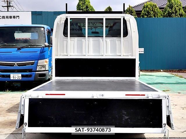 Isuzu ELF TRUCK 2017-11 7217982-10